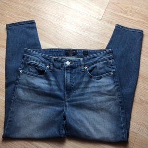 Mid Rise Crop Ava Jeans